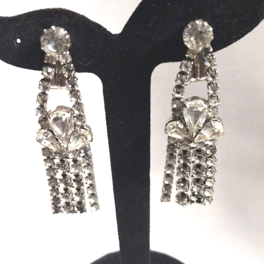 RHINESTONE ANTIQUE DANGLE EARRINGS CLIP-ON